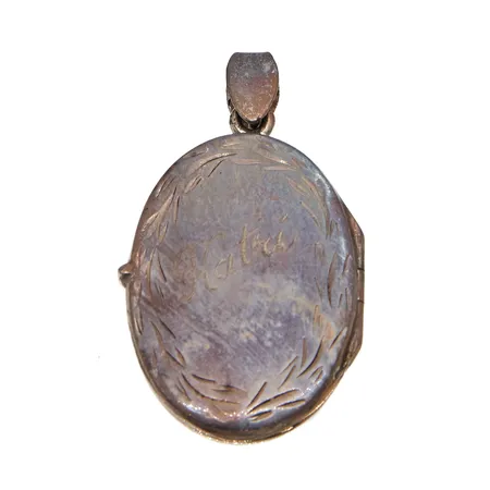 Medaljonki, kaiverrettu, korkeus 35mm, 925, Paino: 4,8 g