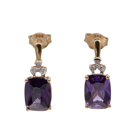 Kivikorvakorut, korkeus 15mm, 585br,  Paino: 2,6 g