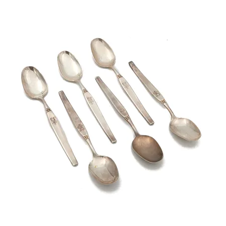 Kuusi kahvilusikkaa, pítuus 132mm, kaiverrettu, 835, Paino: 122 g