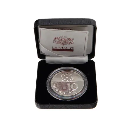 Juhlaraha, Itsenäinen Latvia 75-vuotta, 1993, The Bank of Latvia, mukana alkuperäinen rasia ja aitoustodistus, 925, Paino: 25,1 g