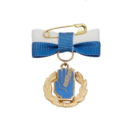 Emaloitu rintaneula, korkeus 40mm, 925br Paino: 5 g