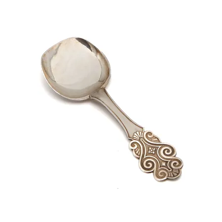 Sokerilusikka, pituus 120mm, kaiverrettu, 813, Paino: 27,3 g