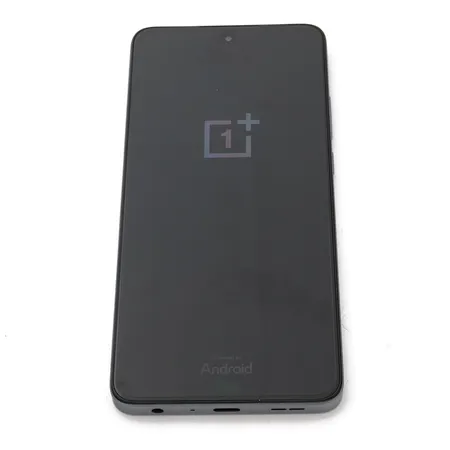 Matkapuhelin OnePlus Nord CE 4 Lite 8+256 Super Silver, pientä käytön jälkeä,