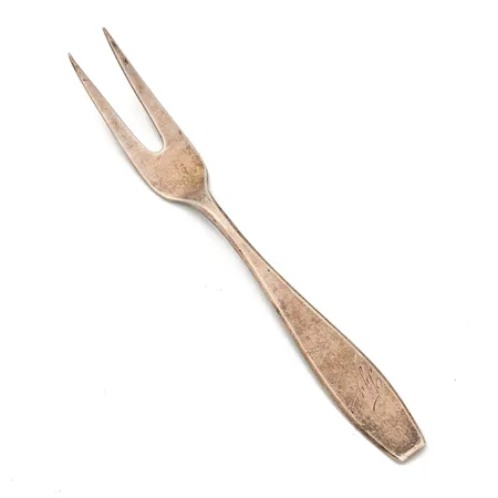 Leikkelehaarukka, Matta, kaiverrettu, pituus 126mm, 813h,  Paino: 12,9 g