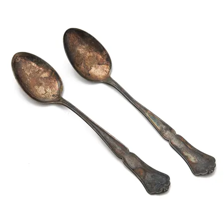 Kaksi kahvilusikkaa, Chippendale, pituus 111mm, 830, Paino: 18,1 g