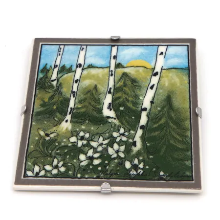 Seinälautanen Arabia, Kevät herää, Heljä Liukko-Sundström, mitat 12x12cm