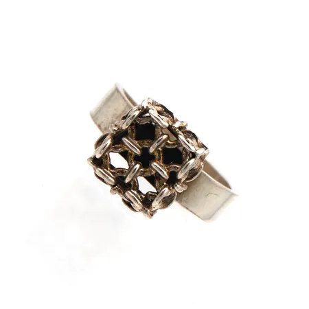 Sormus, Pentti Sarpaneva, koko muunneltavissa, 830,  Paino: 5,9 g