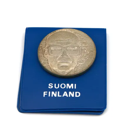 Juhlaraha, Urho Kekkonen 1975, nimellisarvo 10 mk, 500, Paino: 23,6 g