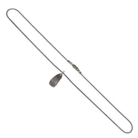Kaulaketju kiviriipuksella, pituus 40,5cm, riipuksen korkeus 24mm, ketjussa pientä vääntymää, 925br Paino: 6,6 g