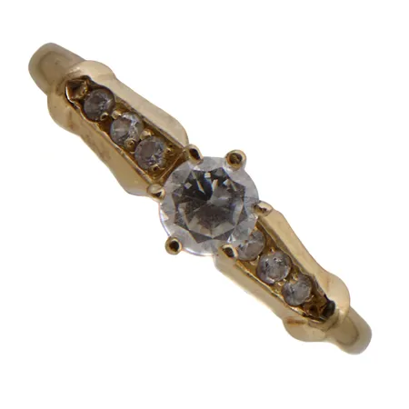 Kivisormus, koko 18¼, 750br,  Paino: 2,9 g