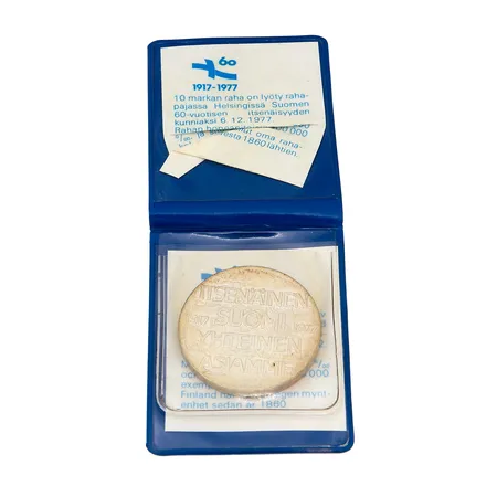 Juhlaraha, Itsenäinen Suomi 60 vuotta, nimellisarvo 10mk, 1917-1977, 500, Paino: 21,8 g
