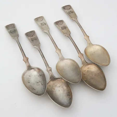 Viisi ruokalusikkaa, Musla, pituus 202mm, kaiverrettuja 813, Paino: 227,2 g