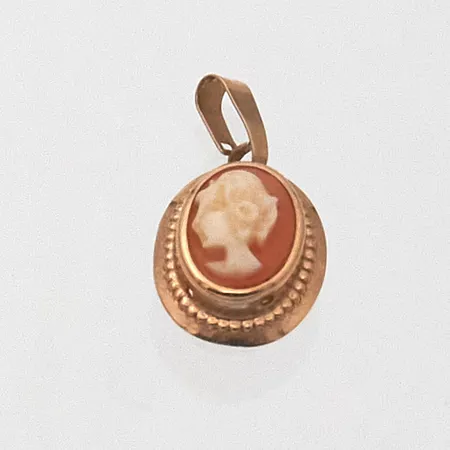 Camee-riipus, korkeus 16mm, 585br,  Paino: 0,4 g