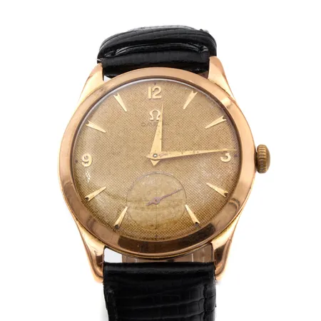 Kultarannekello Omega, 267, 16172226, 17 kivinen, Ø35mm, nahkarannekke, pituus 190mm, takakannessa kaiverrus, 585br,
