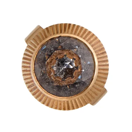 Kivisormus, koko 17½, kaiverrettu, 585br, Paino: 5,6 g