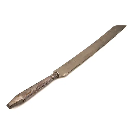 Leipäveitsi, pituus 315mm, kaiverrettu, 813br, Paino: 90,3 g