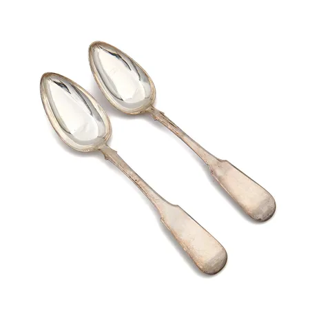 Kaksi ruokalusikkaa, Helsinki, pituus 224mm, tekijänleima IEF (Johan Edvard Fagerroos), valmistettu Helsingissä, 13 luotia/813, Paino: 122,5 g