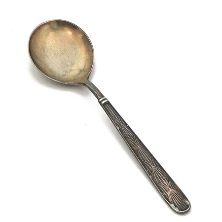 Jälkiruokalusikka, kulunut, pituus 130mm, 916br,  Paino: 22,7 g