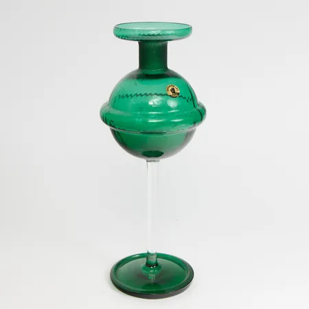 Maljakko, "Sulttaani" Nanny Still, korkeus 23cm, vihreä, Riihimäen Lasi Oy 1960-luku.