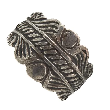 Sormus, Loviisa, Kalevala, koko 18, vuodelta 1943, 813,  Paino: 6,4 g