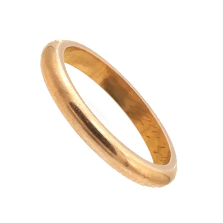 Sileä sormus, kaiverrettu, koko 18½, 750,  Paino: 5,1 g