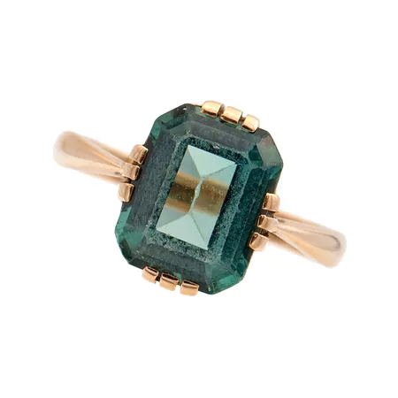 Kivisormus, koko 16¾, tekijänleima Hj.W (Hj. Weckström Guldsmedsaffär), vuodelta 1951, kivessä pientä kulumaa, 585br, Paino: 2,6 g