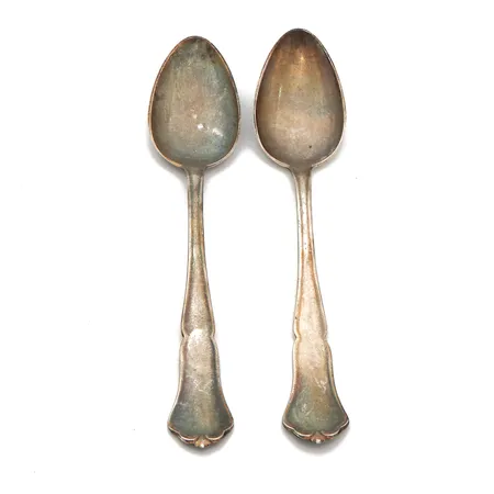 Kaksi kahvilusikkaa, Chippendale, pituus 118mm, 830,  Paino: 24,8 g