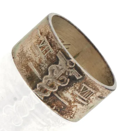 Kuvioitu sormus, kaiverrettu, koko 18¼, 813h,  Paino: 6,5 g