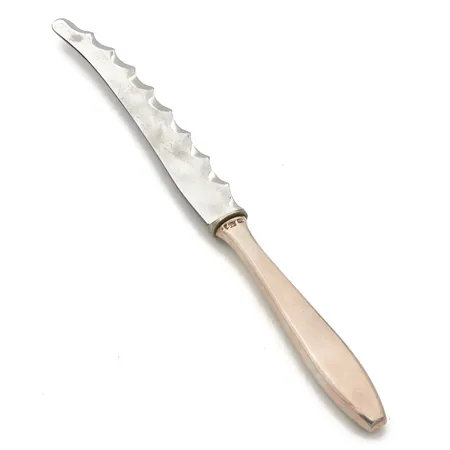 Veitsi, kaiverrettu, pituus 185mm, 813br,  Paino: 26,7 g