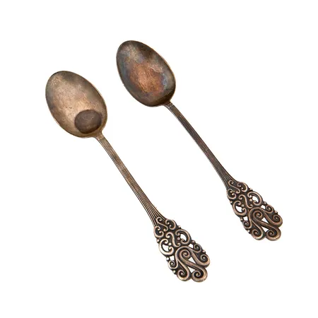 Kaksi mokkalusikkaa, pituus 116mm, Ruotsin leimat, vuodelta 1958, 800, Paino: 19,4 g