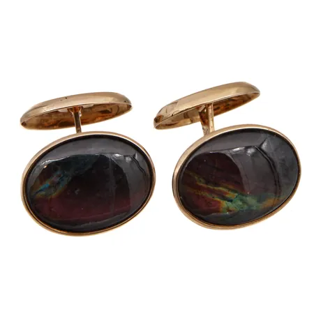 Kivikalvosinnapit, mitat 13x17mm, Elis Kauppi, Kupittaan kulta, vuodelta 1955, 585br, Paino: 6,5 g