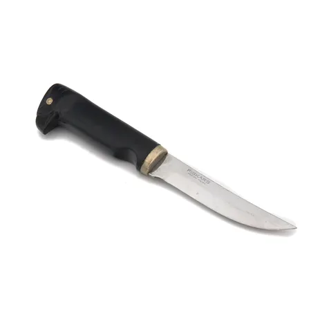 Metsästyspuukko Bertel Gardberg, valmistaja Fiskars, kahvassa kotka-koristelu, terä ruostumatonta terästä, nahkatuppi, puukon pituus 25cm, käytön jälkiä tupessa ja veitsen kahvassa,