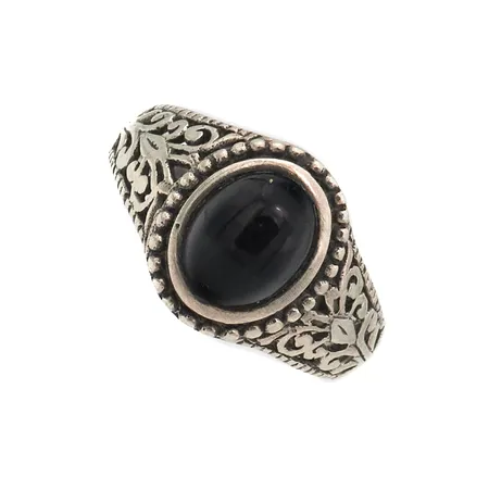Kivisormus, koko 17¼, 925br, Paino: 3,9 g