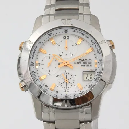 Teräsrannekello Casio Wave Ceptor, WR 100M, alarm dual time chronograph, quartz, WVQ-560, Ø 45mm, hihnan pituus 220mm.