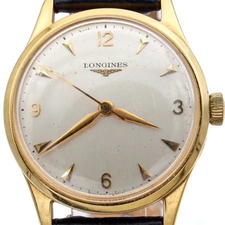 Kultarannekello Longines, Ø 33mm, kaiverrettu, manuaalivetoinen, 17-kivinen, 9605408, 12.68ZS, taulussa iänmukaista patinaa, 750br,