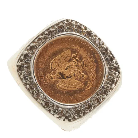 Viallinen kantasormus kultarahalla 2½ Pesos 1945, rahan paino 2g 900 kultaa, runko vääntynyt, koko 19, 585,