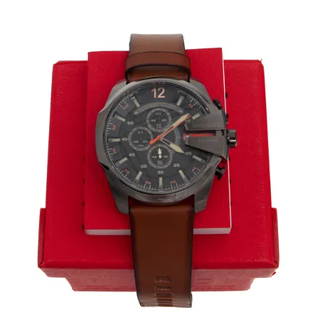 Teräsrannekello Diesel, Mega Chief Chronograph, DZ4343, Quartz, Taulun Ø 53mm, nahkaranneke, laatikko