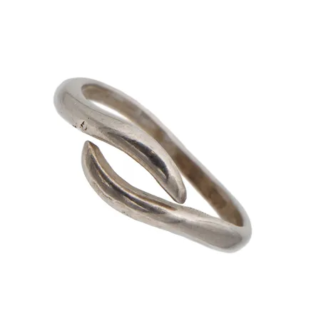 Sormus, koko 17½, 925, Paino: 1,7 g