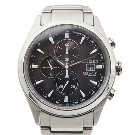 Titaanirannekello Citizen, Eco-Drive Titanium, rungon Ø 42mm, ref. B612-R007793, rannekkeen pituus 170mm, rannekkeessa käytön jälkiä, safiirilasi, 