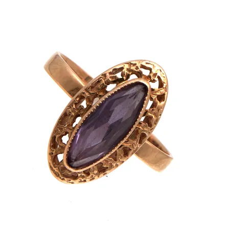 Kivisormus, koko 18½, 583br, Paino: 4,2 g