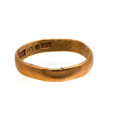 Viallinen sormus, kaiverrettu, koko 16¾, 958, Paino: 2,8 g