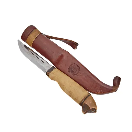 Karhupuukko, Marttiini, pituus 235mm, nahkatuppi, kaiverrettu ja terän pää katki