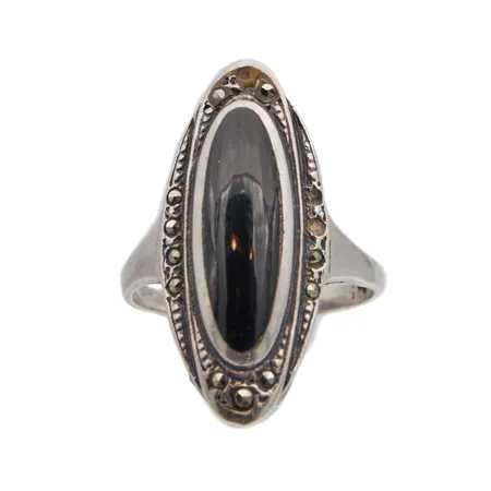 Kivisormus, koko 16½, pieniä käytön jälkiä, 925br, Paino: 3,5 g