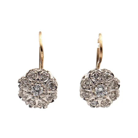 Timanttikorvakorut 2xn.0.11ct ja 16xn.0.02ct, korkeus 16mm, tekijänleima PET (Helsingin Timanttipojat Oy), vuodelta 1995, 750br, Paino: 5,1 g