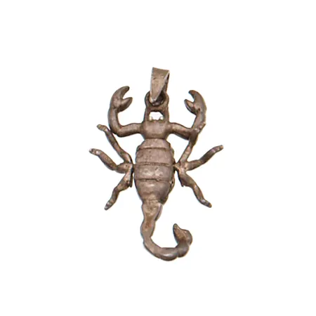 Skorpioni-riipus, korkeus 30mm, leveys 20mm, 925, Paino: 4,6 g