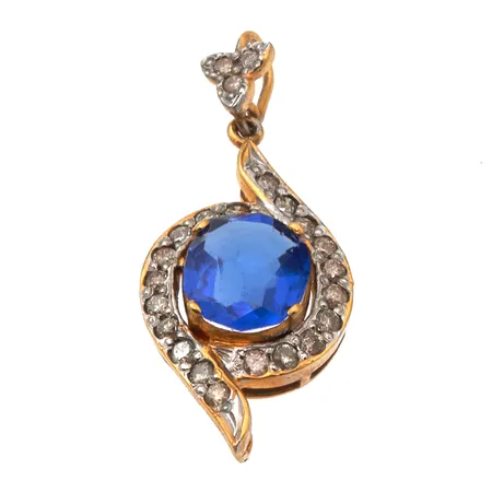 Kiviriipus timanteilla 23xn.0.01-0.02ct, korkeus 32mm, 585br,  Paino: 3,4 g