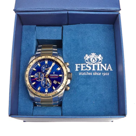 Teräsrannekello Festina Chronograph, F20562, quartz, rungon Ø 44mm, rannekkeen pituus 190mm, pientä käytön jälkeä Paino: 0 g