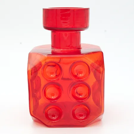 Maljakko, Arpa on heitetty, riihimäen lasi, korkeus 17cm, punainen, suuaukossa pieni iskeymä, 