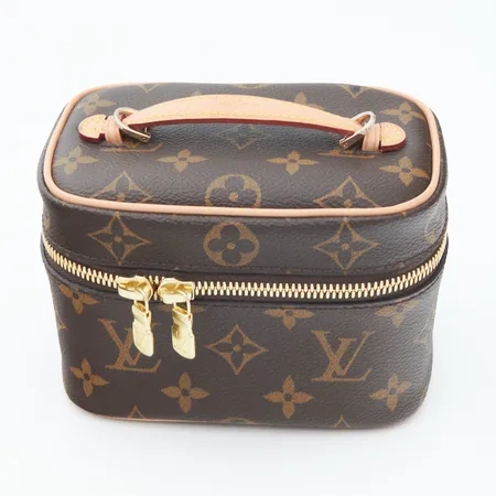 Laukku Louis Vuitton, Nice Nano MNG, M42265, Made in France, PL3270, mitat 9x15x11cm, kuitti, dustbag, kuvausta muutettu 20.2.2026 klo 10.30 Paino: 0 g