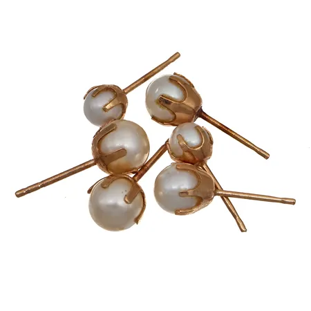 Kuusi helmikorvakorua ilman taustoja, 585br leimaamaton, Paino: 2,3 g